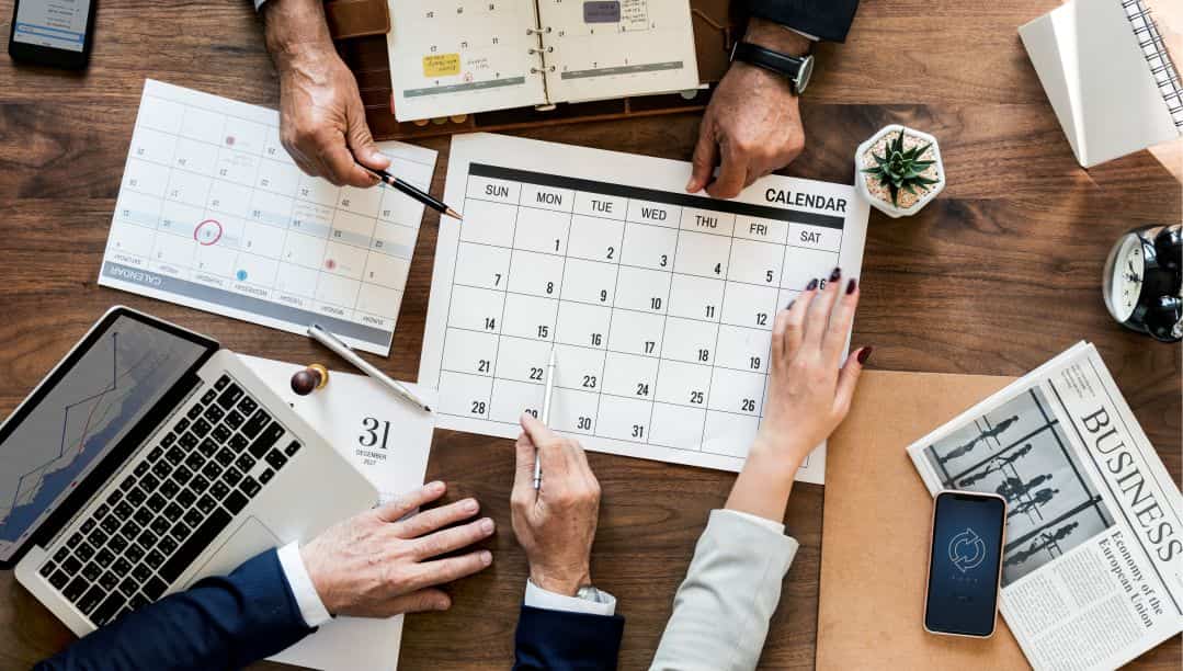 bg-kalender-spesialis-surabaya-2-min